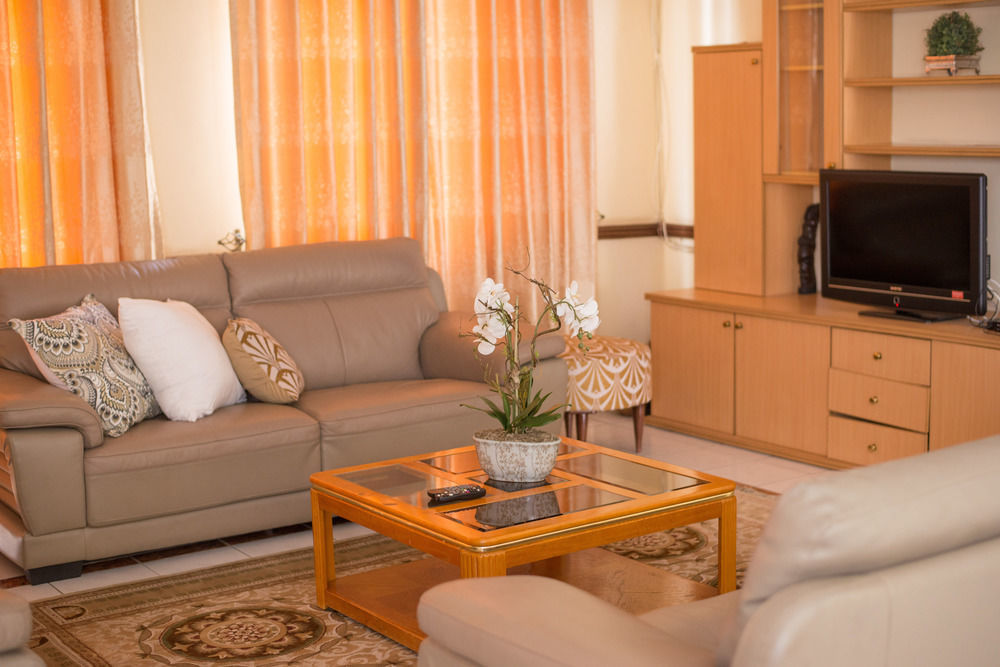 Eden Villas Harare Buitenkant foto